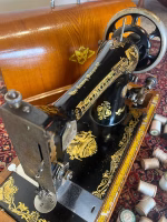 Vintage Sewing Machine - Singer - Image 3