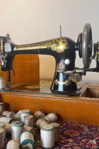 Vintage Sewing Machine - Singer — RockFort Boutique Lebanon