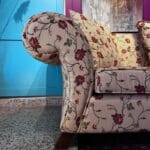 Classic Red Rose Rolled-arm Canapé/Sofa - Image 4