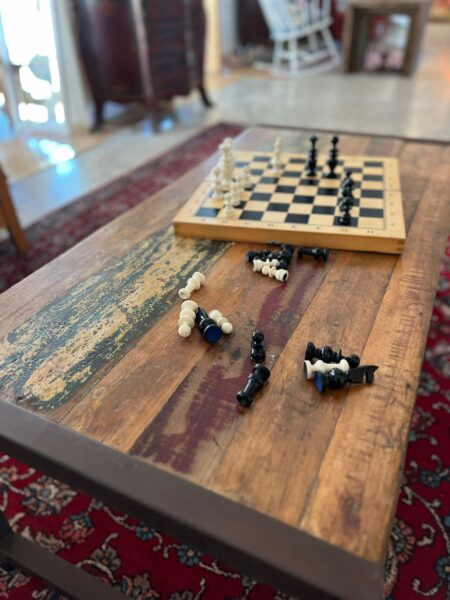 Vintage-Style Wooden Coffee Table with Steel Legs - Image 9
