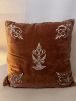Decorative Cushions & Throw Pillows - Image 5