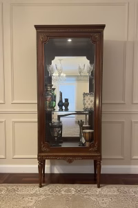 Vintage Louis XVI style walnut vitrine with brass trim and fluted legs, 163cm tall French curio cabinet for crystal and porcelain display